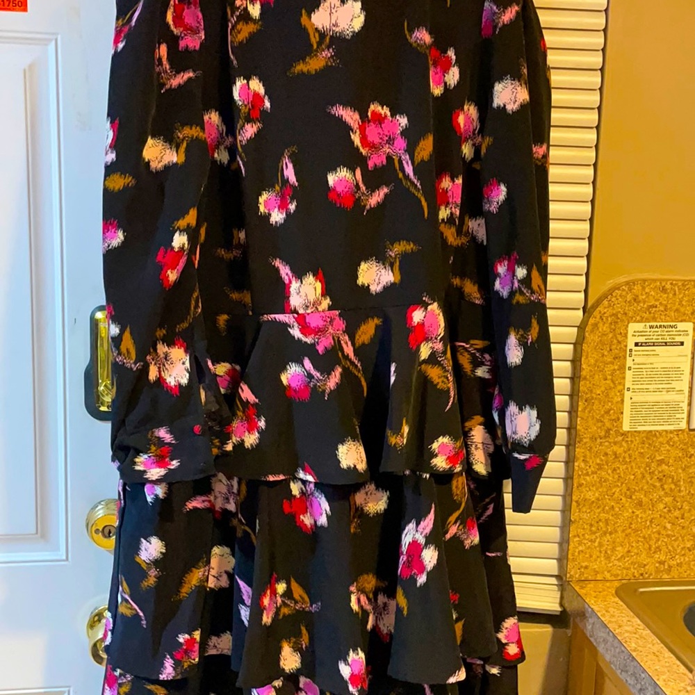 Beautiful floral dress, perfect condition!